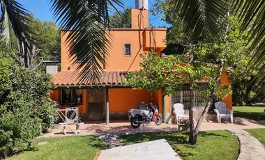 Casa en venta - 3 Dormitorios 3 Baños - Cochera - 700Mts2 - Tortuguitas, Malvinas Argentinas