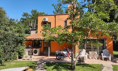 Casa en venta - 3 Dormitorios 3 Baños - Cochera - 700Mts2 - Tortuguitas, Malvinas Argentinas