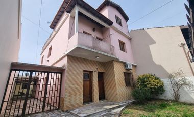 Casa para 2 familias en Barrio Los Cedros