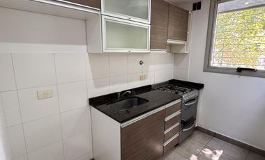 Departamento en  Saavedra con Cochera