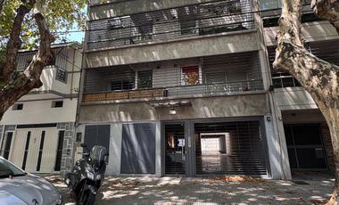Departamento en  Saavedra con Cochera