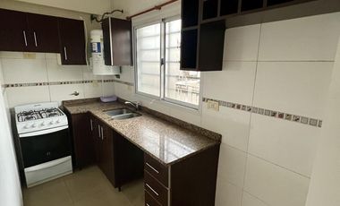 2 ambientes en Complejo Cerrado - Banfield Este - Venta Directa!!