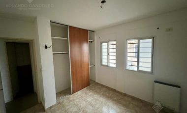 2 ambientes en Complejo Cerrado - Banfield Este - Venta Directa!!