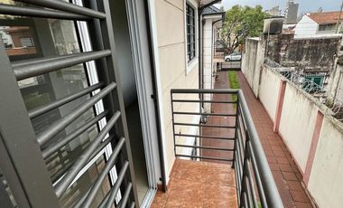 2 ambientes en Complejo Cerrado - Banfield Este - Venta Directa!!