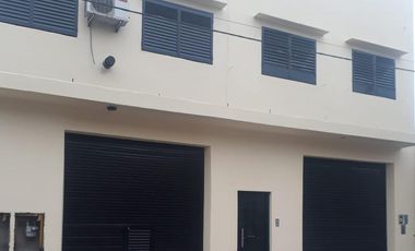 Venta en bloque de 2 depósitos - 189,12mts2 - La Plata