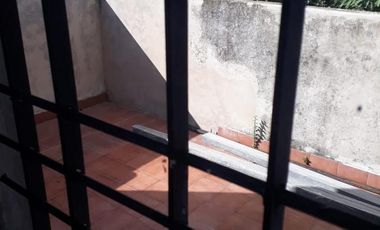 Venta en bloque de 2 depósitos - 189,12mts2 - La Plata