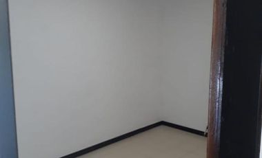Venta en bloque de 2 depósitos - 189,12mts2 - La Plata