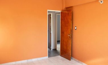 Departamento en venta - 3 Dormitorios 1 Baño 1 Cochera- 58mts2 - Villa Elvira [FINANCIADO]