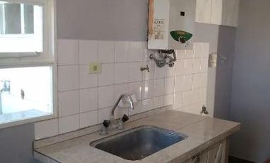 Departamento en venta - 3 Dormitorios 1 Baño 1 Cochera- 58mts2 - Villa Elvira [FINANCIADO]