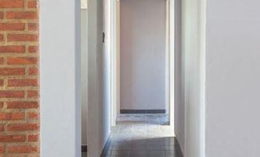 Departamento en venta - 3 Dormitorios 1 Baño 1 Cochera- 58mts2 - Villa Elvira [FINANCIADO]