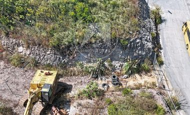 Terreno comercial en Zona Esmeralda