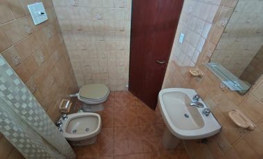 AMPLIO DEPARTAMENTO EN ALQUILER EN BARRIO SAN VICENTE