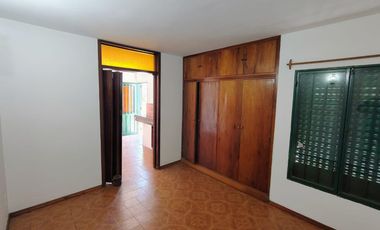 AMPLIO DEPARTAMENTO EN ALQUILER EN BARRIO SAN VICENTE