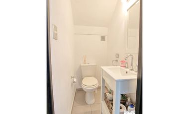 Casa duplex 5 ambientes con baño y toilette playroom jardin pileta quincho 2 cocheras