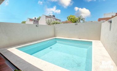 Casa duplex 5 ambientes con baño y toilette playroom jardin pileta quincho 2 cocheras