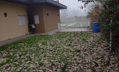 Casa venta  4 dormitorios 3 baños 1 cochera 600 mts 2 totales - Coronel Brandsen