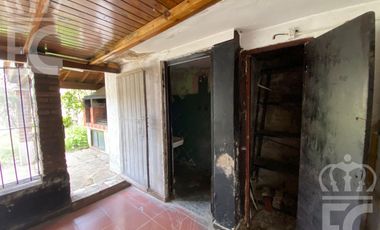 Casa con local en Lanús Oeste para reciclar