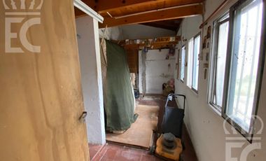 Casa con local en Lanús Oeste para reciclar