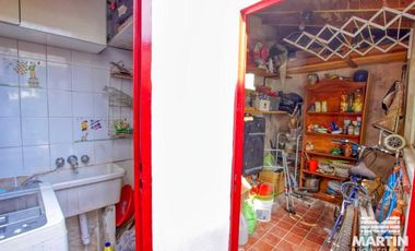 Casa con cuatro dormitorios (dos en suite) y jardín - Martínez