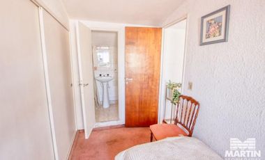 Casa con cuatro dormitorios (dos en suite) y jardín - Martínez