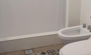 Casa en venta - 2 Dormitorios 1 Baño - Cocheras - 294Mts2 - Beccar, San Isidro