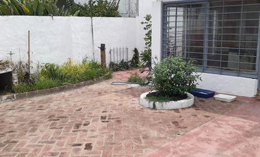 Casa en venta - 2 Dormitorios 1 Baño - Cocheras - 294Mts2 - Beccar, San Isidro