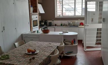 Casa en venta - 2 Dormitorios 1 Baño - Cocheras - 294Mts2 - Beccar, San Isidro