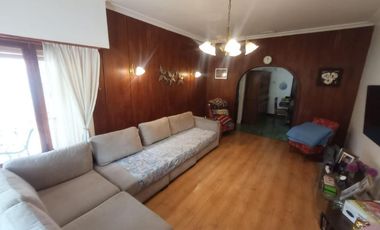Casa en venta - 3 Dormitorios 2 Baños - Mar del Plata