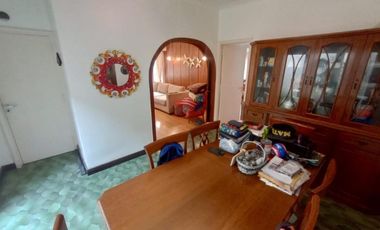 Casa en venta - 3 Dormitorios 2 Baños - Mar del Plata