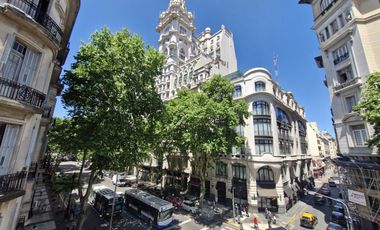 Edificio Comercial en Monserrat