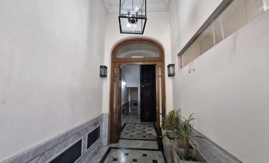 Edificio Comercial en Monserrat