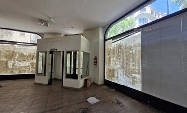 Edificio Comercial en Monserrat