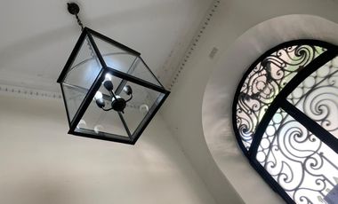 Edificio Comercial en Monserrat