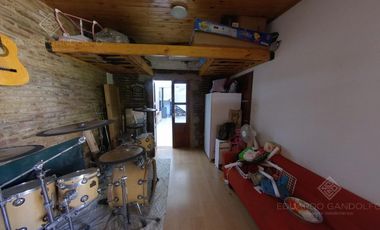 IMPECABLE PH con jardín a NUEVO a mts de Escalada Ctro y del FCGR - APTO CRÉDITO!!!