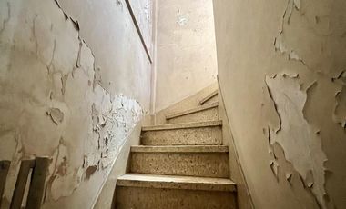 Casa con 5 unidades independientes - Muy buena Zona - Vta Dta - Apto Crédito!!!