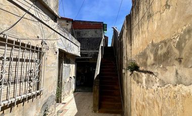 Casa con 5 unidades independientes - Muy buena Zona - Vta Dta - Apto Crédito!!!