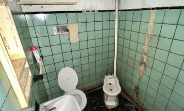 Casa con 5 unidades independientes - Muy buena Zona - Vta Dta - Apto Crédito!!!