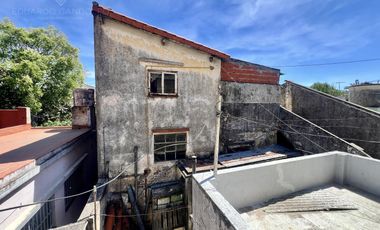 Casa con 5 unidades independientes - Muy buena Zona - Vta Dta - Apto Crédito!!!