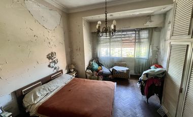 Casa con 5 unidades independientes - Muy buena Zona - Vta Dta - Apto Crédito!!!