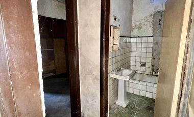 Casa con 5 unidades independientes - Muy buena Zona - Vta Dta - Apto Crédito!!!