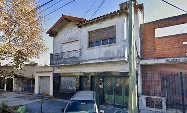 Casa con 5 unidades independientes - Muy buena Zona - Vta Dta - Apto Crédito!!!