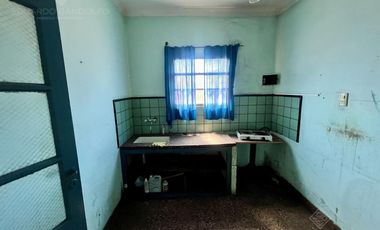 Casa con 5 unidades independientes - Muy buena Zona - Vta Dta - Apto Crédito!!!