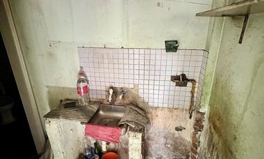 Casa con 5 unidades independientes - Muy buena Zona - Vta Dta - Apto Crédito!!!