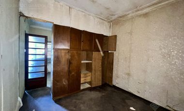 Casa con 5 unidades independientes - Muy buena Zona - Vta Dta - Apto Crédito!!!