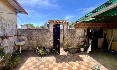 Casa con 5 unidades independientes - Muy buena Zona - Vta Dta - Apto Crédito!!!