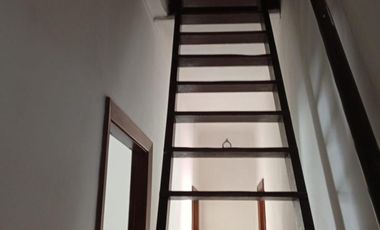 Casa a refaccionar en venta en Beccar