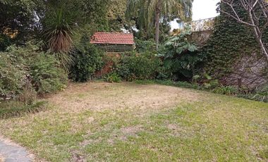 Casa a refaccionar en venta en Beccar