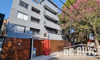 Monoambiente con cochera