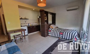 Monoambiente con cochera