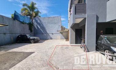 Monoambiente con cochera